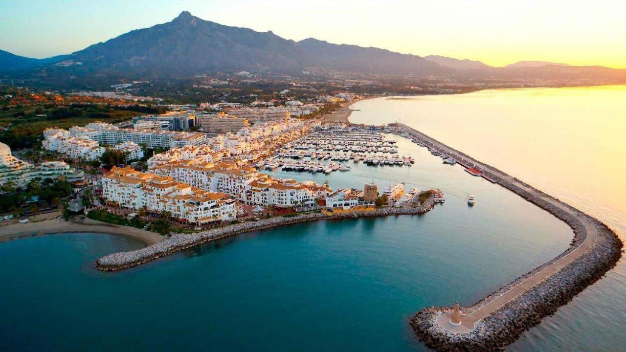 5 Min. Puerto Banus. Stunning Aparment & Big Terrace Appartamento Marbella